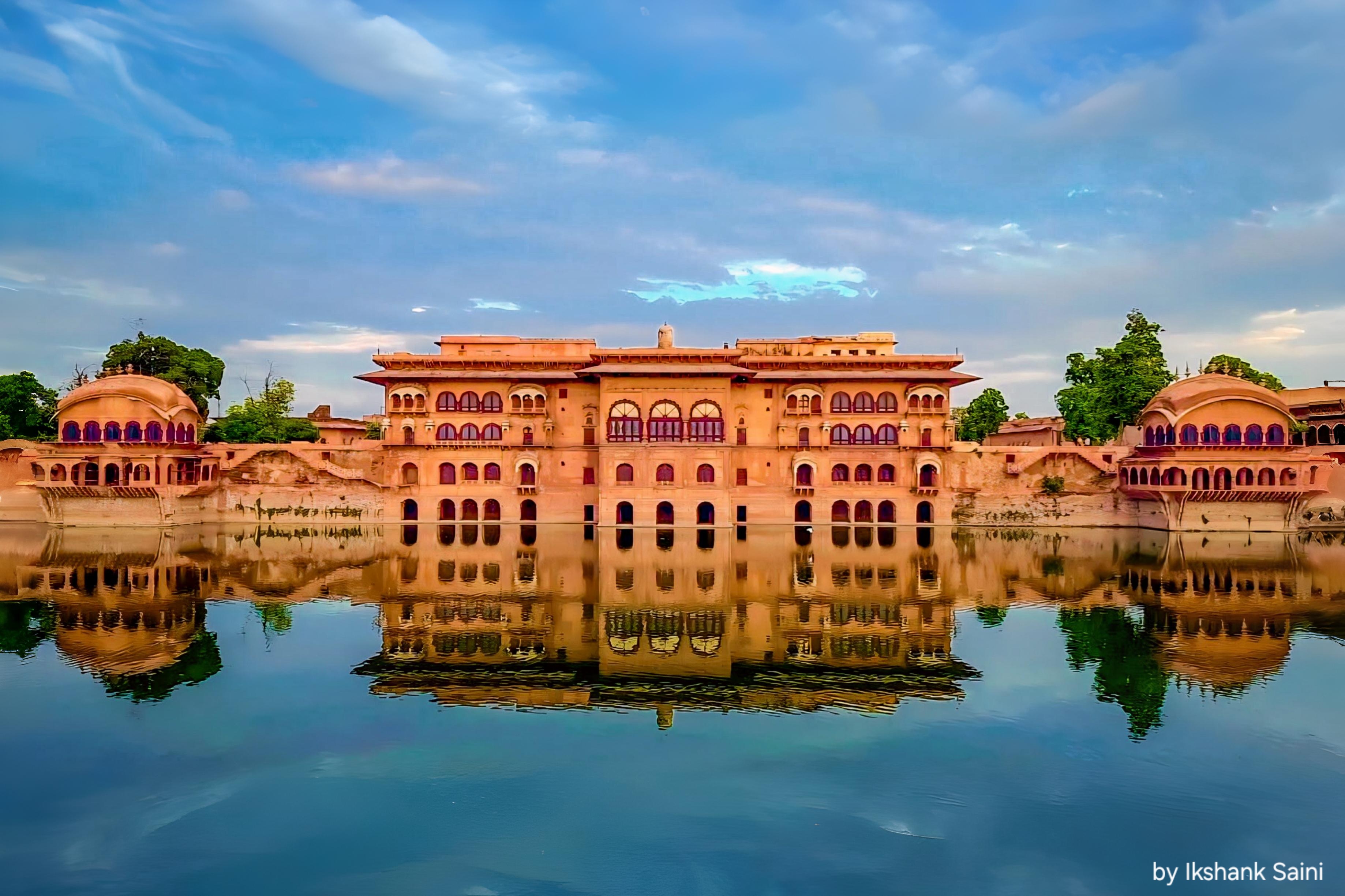 Deeg Palace & Gardens